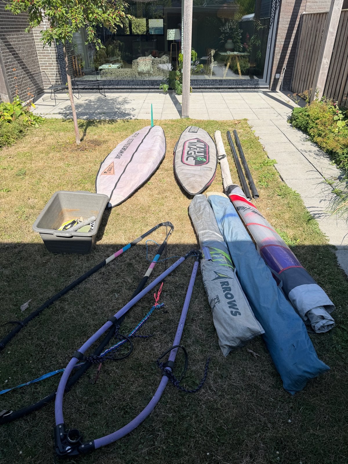 Overcomplete windsurfset met 2 planken, 3 zeilen en meer!, Ophalen, 250 tot 300 cm, Gebruikt, 5 tot 6.5 m²