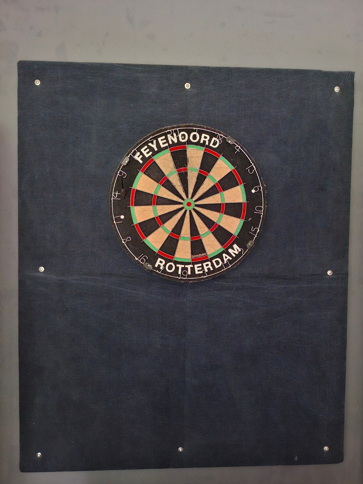 Feyenoord dartbord met beschermrand - Gebruikt maar goed, Ophalen, Gebruikt, Dartbord