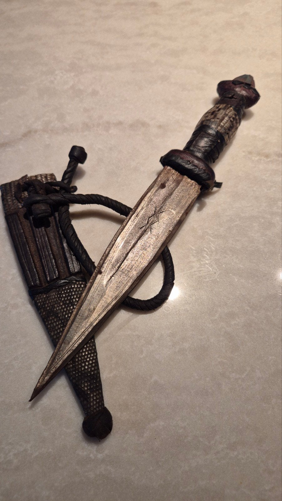 Antiek Afrikaans mes met schede - 126 gram, Ophalen of Verzenden
