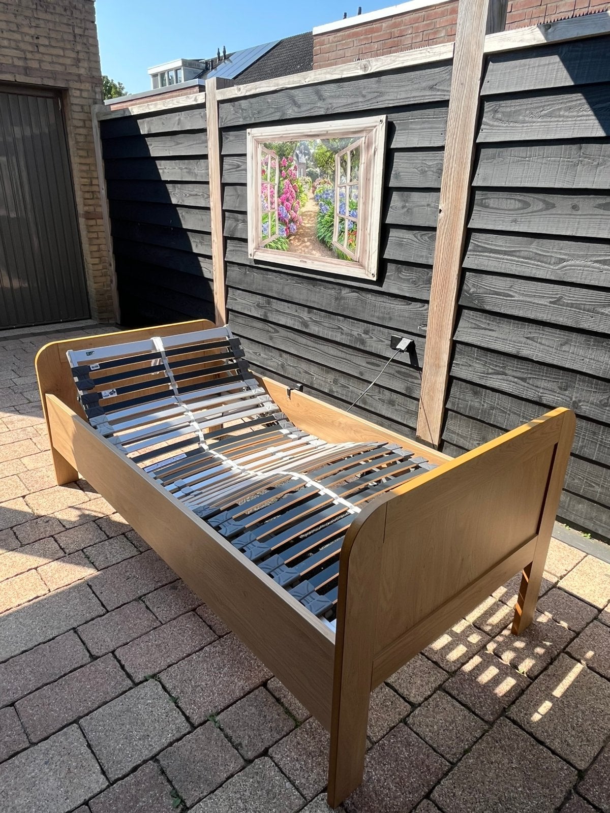 Elektrisch verstelbaar bed 90 x 200 cm., Ophalen, 90 cm, 200 cm, Hout