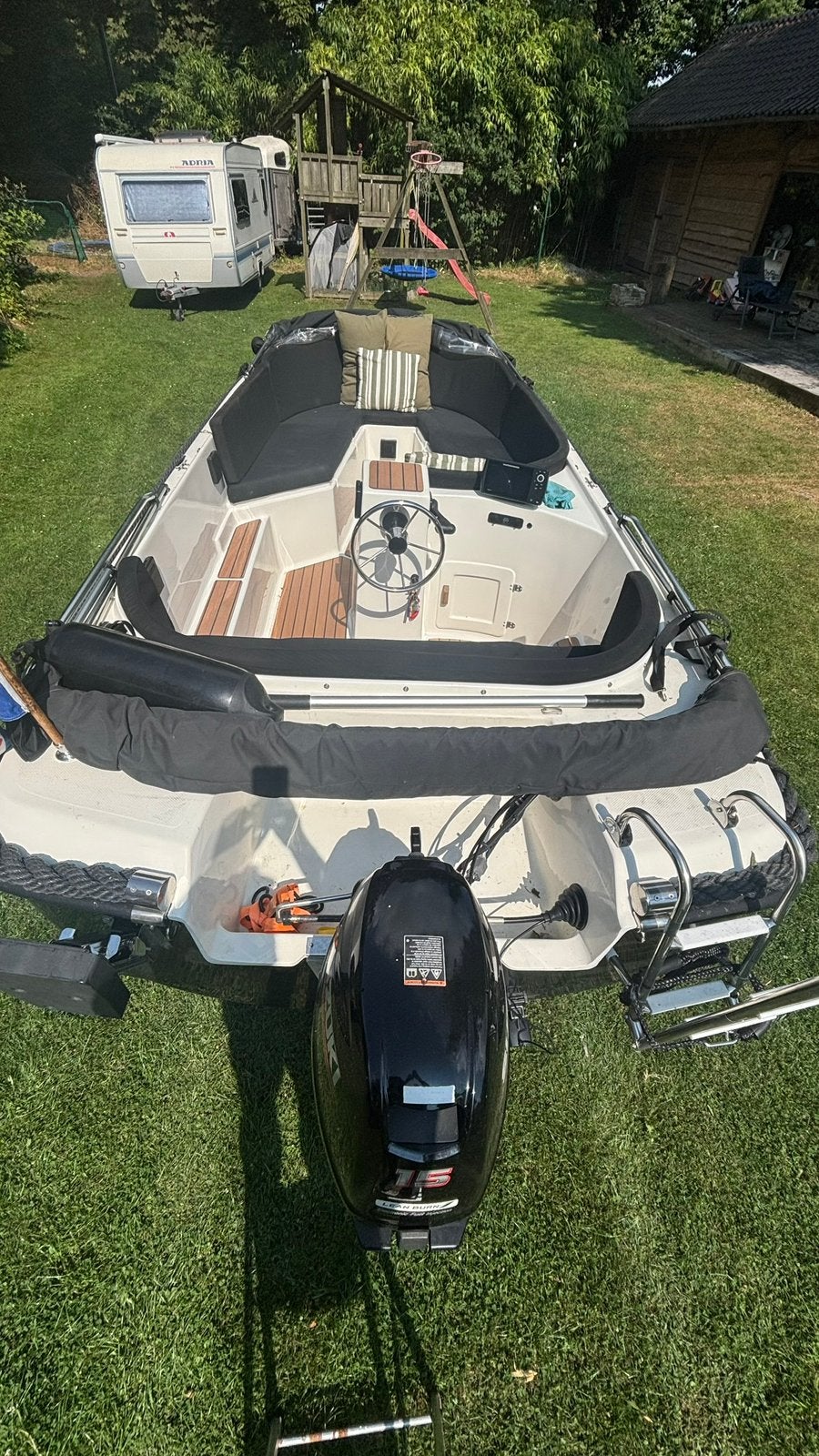Heerlijke Liberty sloep met trailer en 15 pk Suzuki motor, Watersport en Boten, Ophalen, 10 tot 30 pk, 15 pk, Viertaktmotor