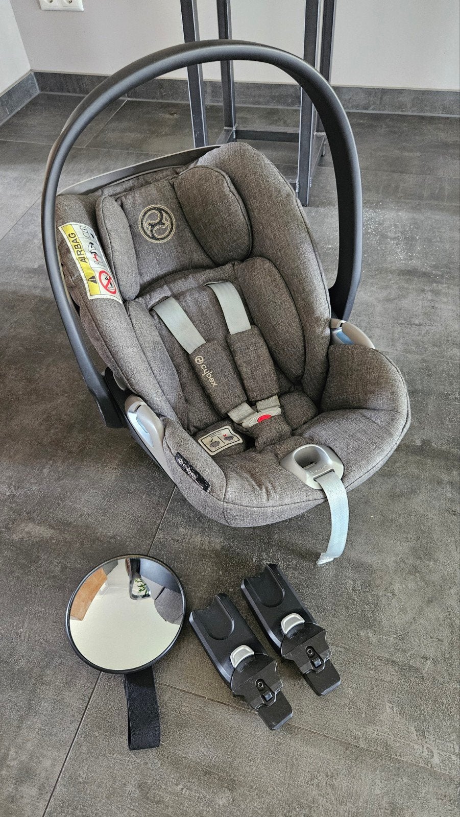 Cybex Cloud Z i-Size autostoel grijs - Rook/diervrij huis, Zo goed als nieuw, Isofix, 0 t/m 13 kg, Slaapstand