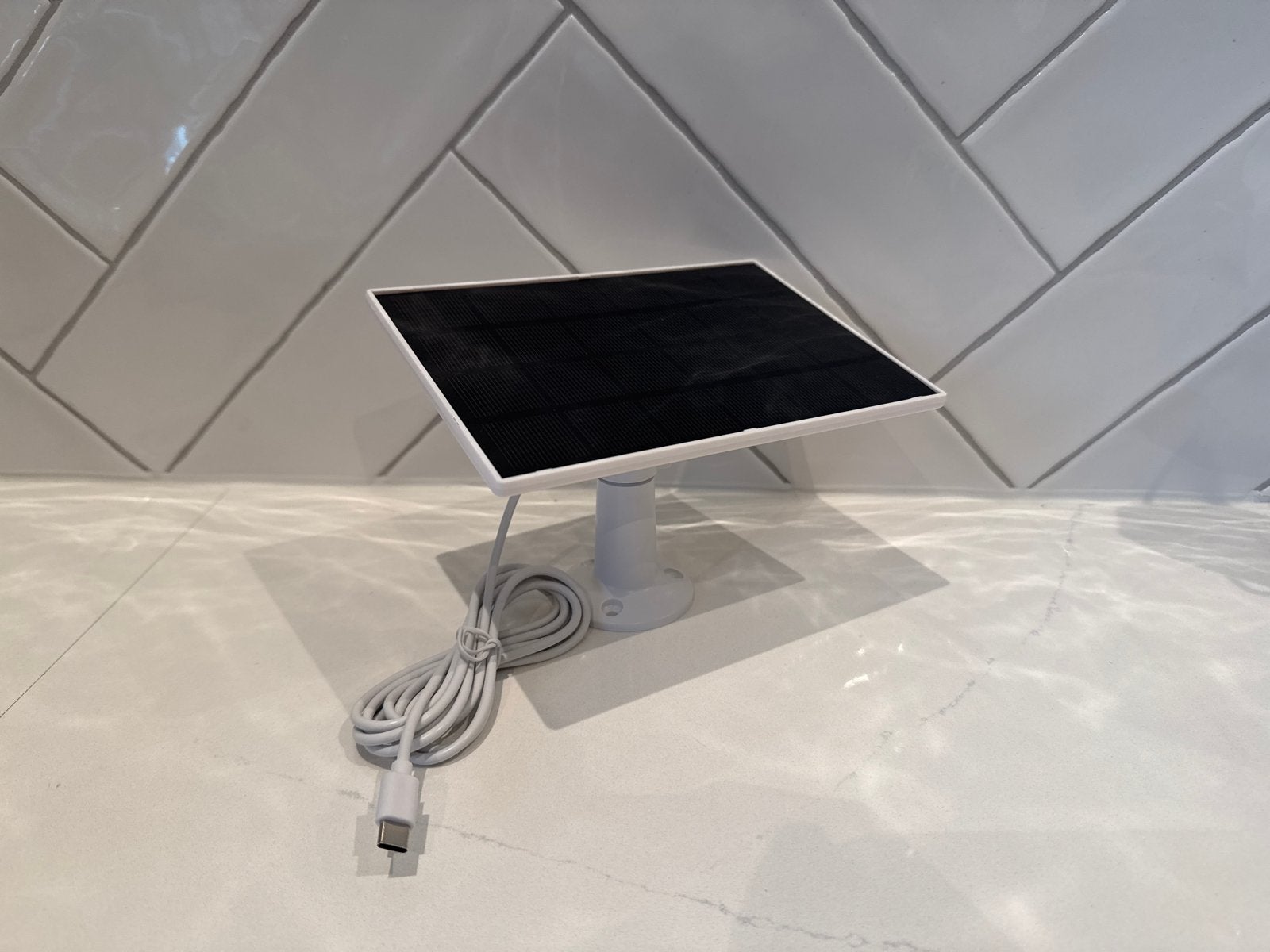 Mini Zonnepaneel met USB-C Aansluiting, Caravans en Kamperen, Ophalen of Verzenden, Nieuw