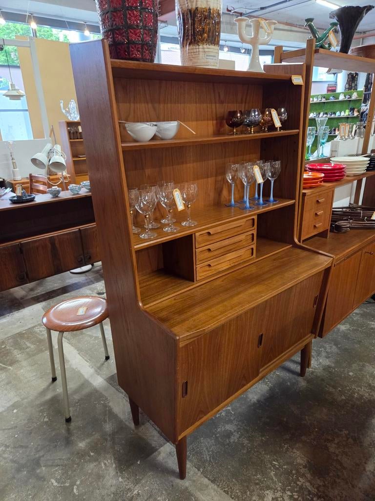 Vintage Mid-Century Deense kast teak, Gebruikt, Met deur(en), Teakhout, Ophalen of Verzenden