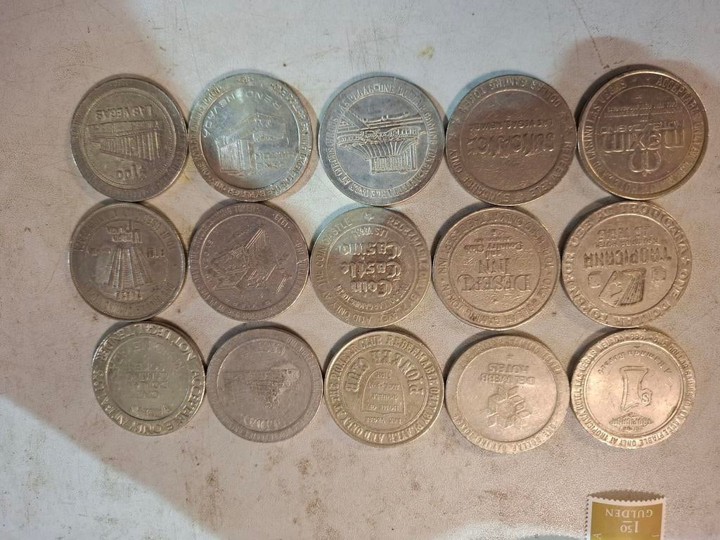 Set van 15 Las Vegas Casino Tokens, Ophalen of Verzenden
