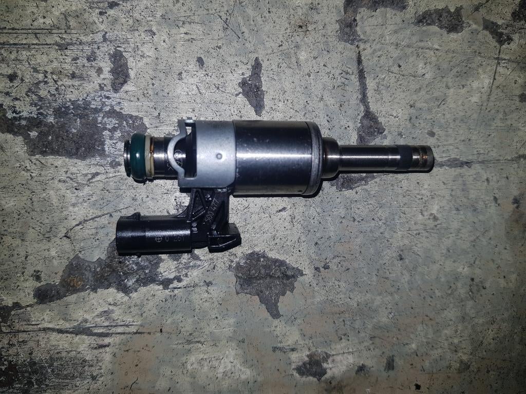 Injector Volkswagen Golf VII 1.4 TSI 16V 2013, Ophalen of Verzenden