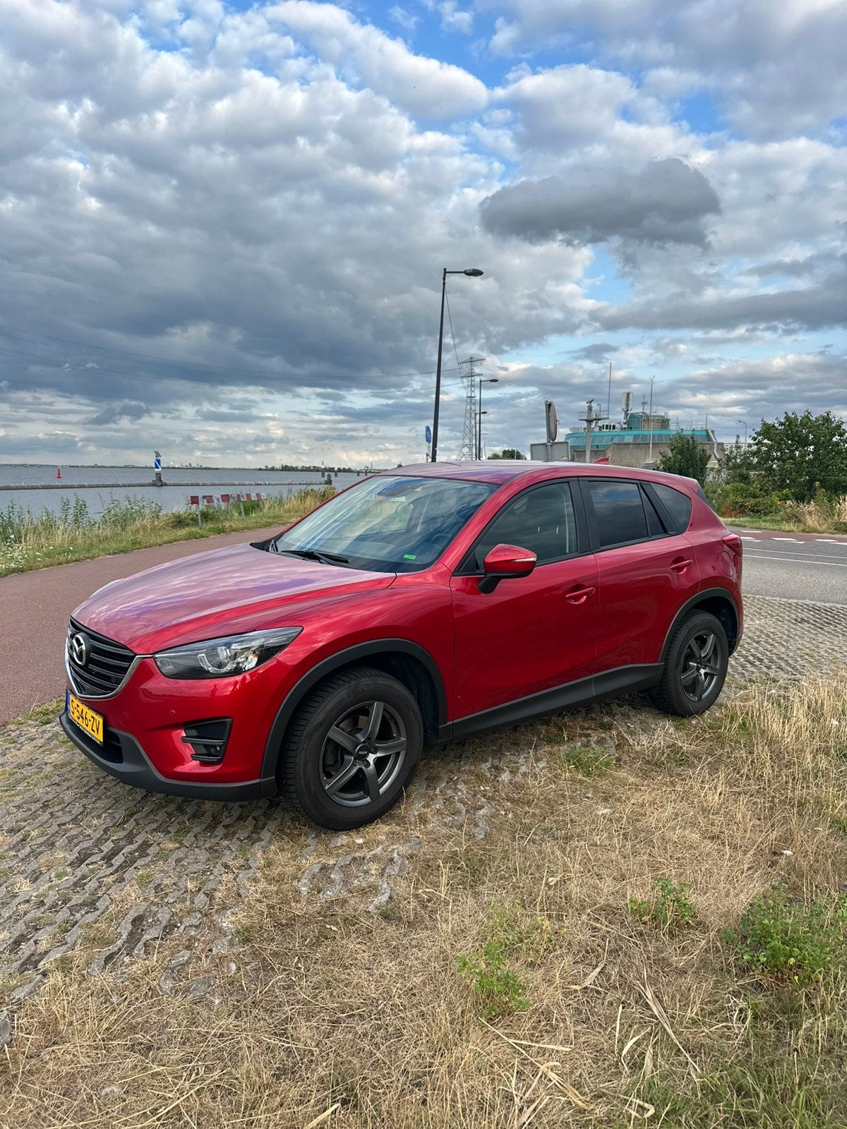 Mazda CX-5 Nakama, 165pk, 2016 nieuwe winterbanden + accu, Voorwielaandrijving, 1998 cc, Stof, Zwart