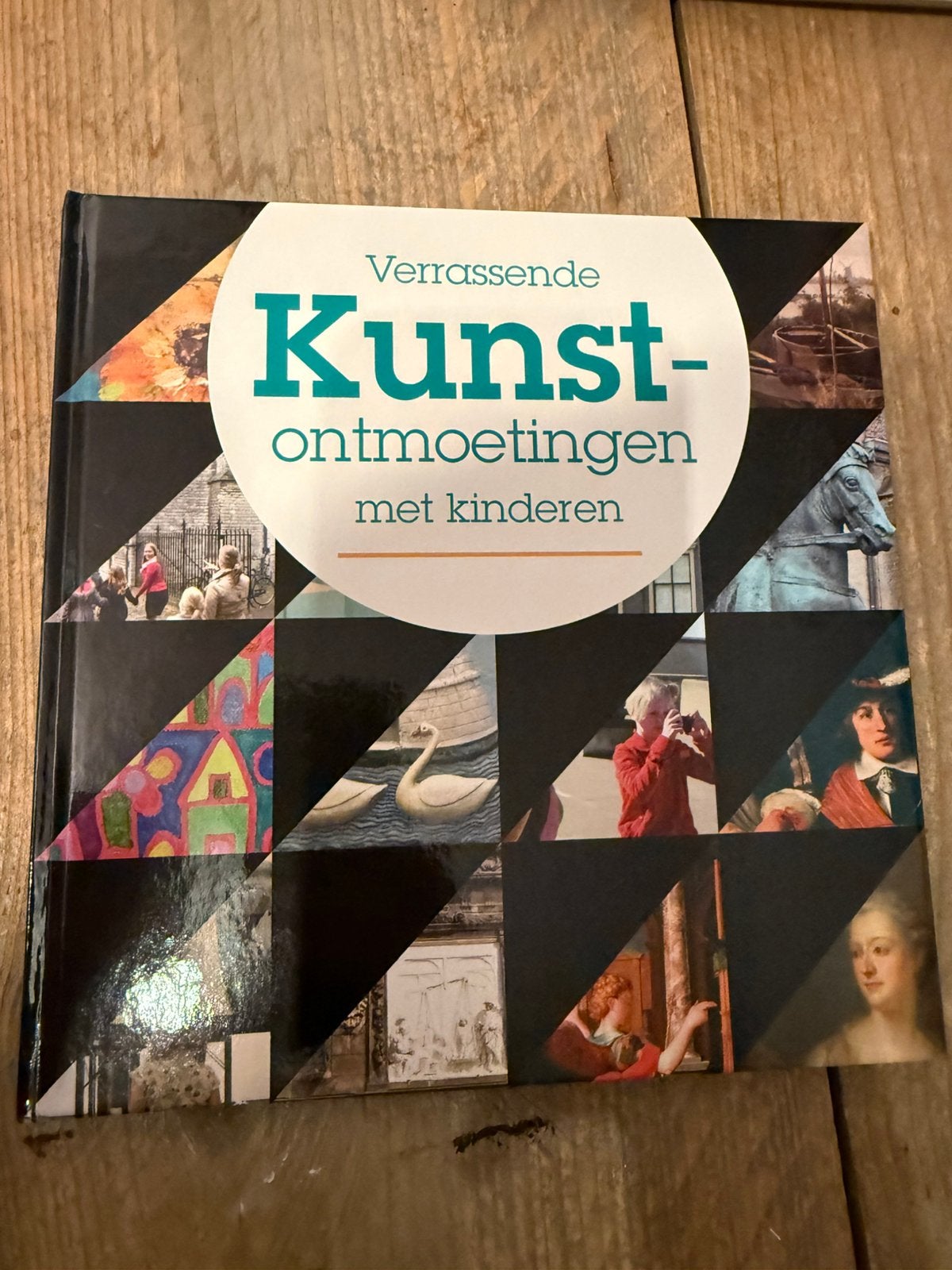 Verrassende kunstontmoetingen met kinderen, Boeken, Ophalen of Verzenden, Zo goed als nieuw