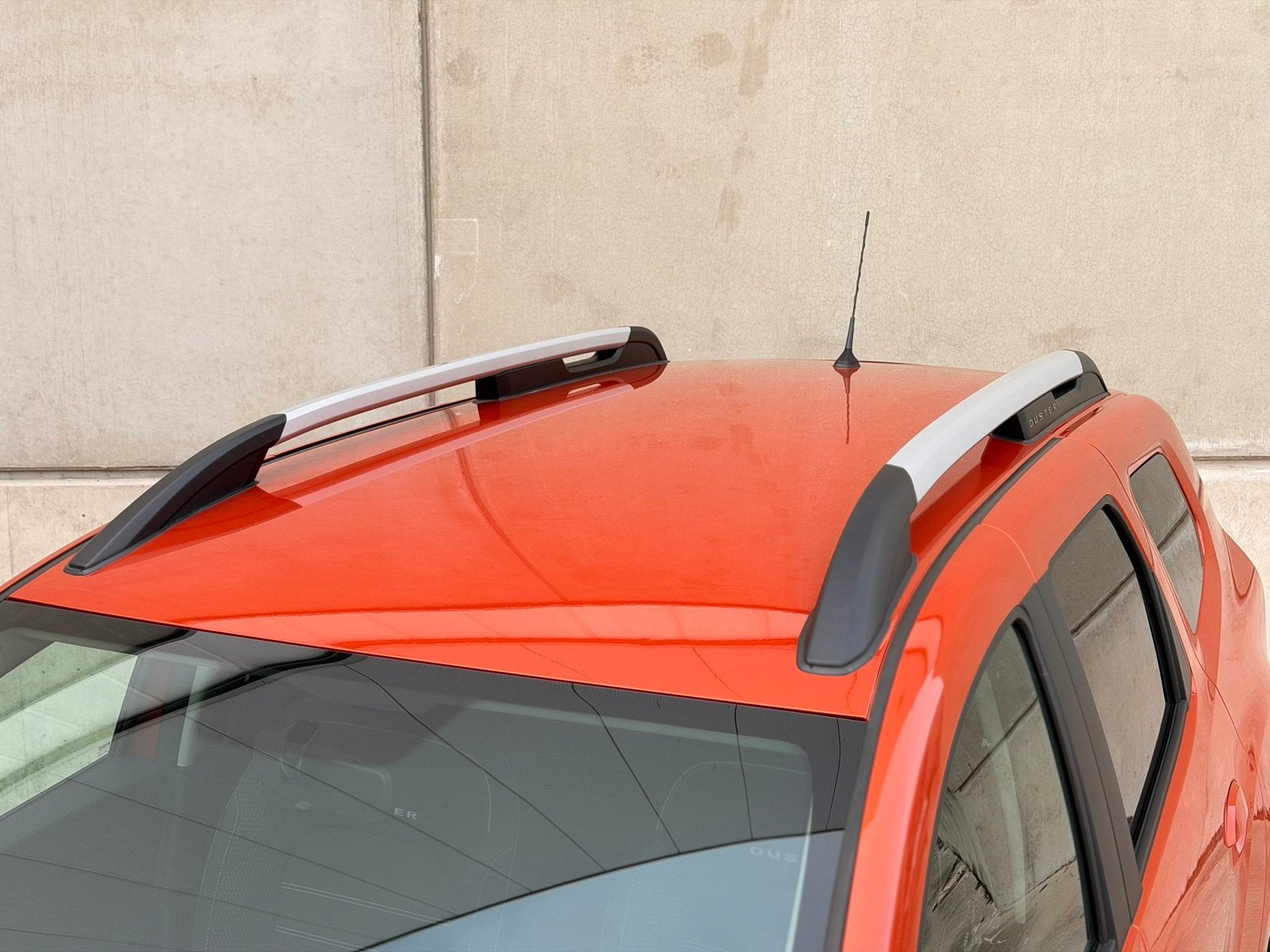 Dacia Duster 1.3 TCe Prestige Automaat Trekhaak CarPlay Came, Stof, Gebruikt, 665 kg, Bedrijf