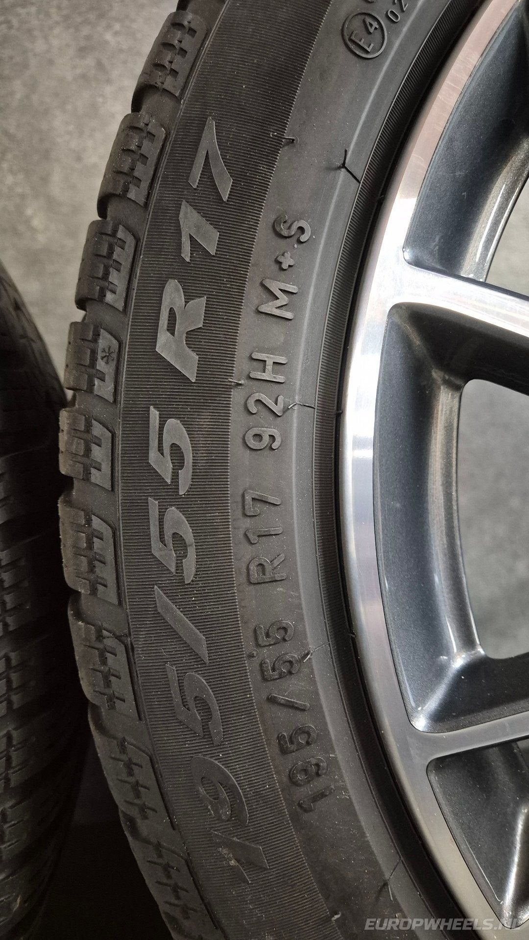 17 inch BMW F40 F44 F45 F46 velgen winterbanden 489, Auto-onderdelen, Gebruikt, -, -, Banden en Velgen