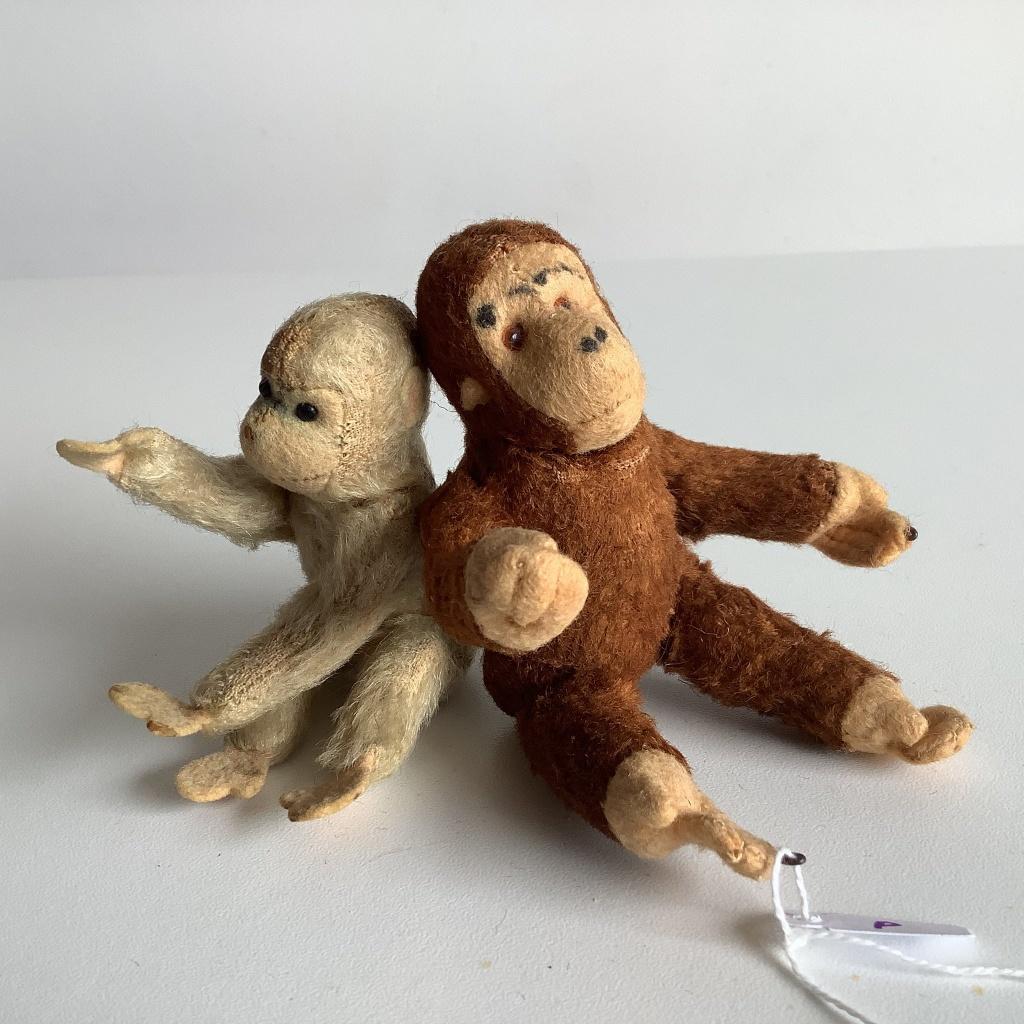 2 schattige antieke sleetse mini aapjes, Ophalen of Verzenden