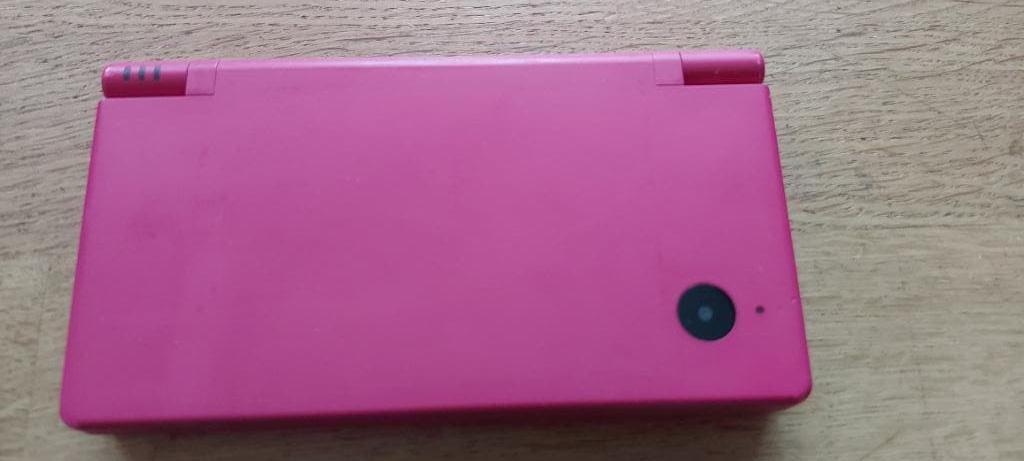 Nintendo DS, Spelcomputers en Games, Spelcomputers | Nintendo DS, Ophalen of Verzenden, Zo goed als nieuw, Roze, DS Lite