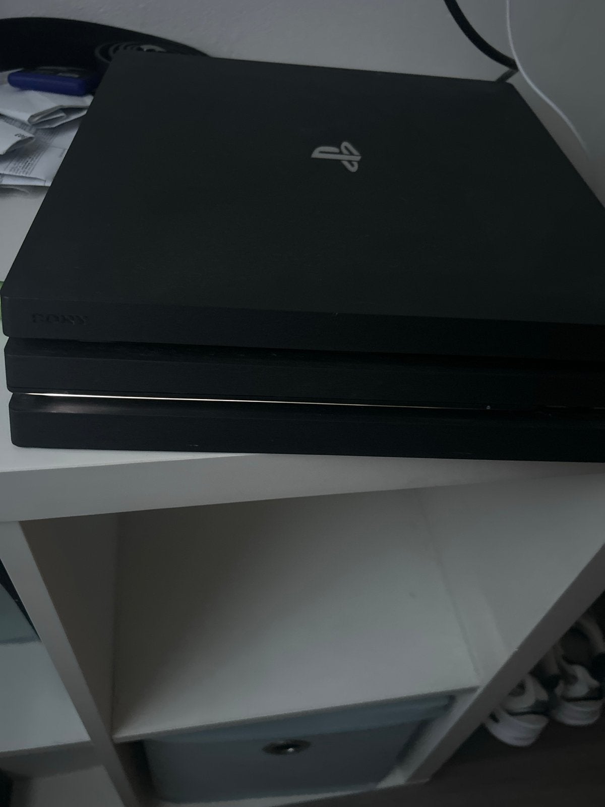 PlayStation 4 Pro met 2 controllers en 6 games, Spelcomputers en Games, Spelcomputers | Sony PlayStation 4, Ophalen, Met games