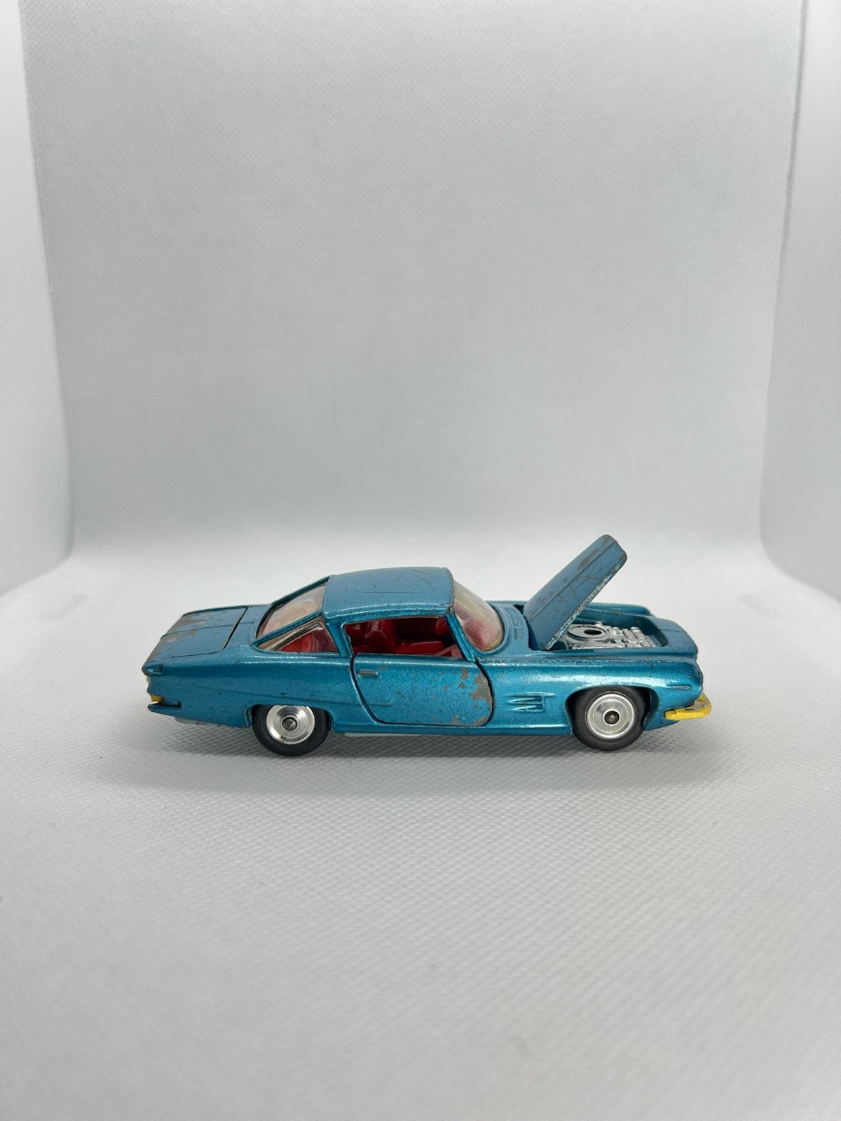 Corgi Toys No. 241 Ghia L6.4 Chrysler V8 - Vintage Speelgoed, Ophalen of Verzenden, Gebruikt
