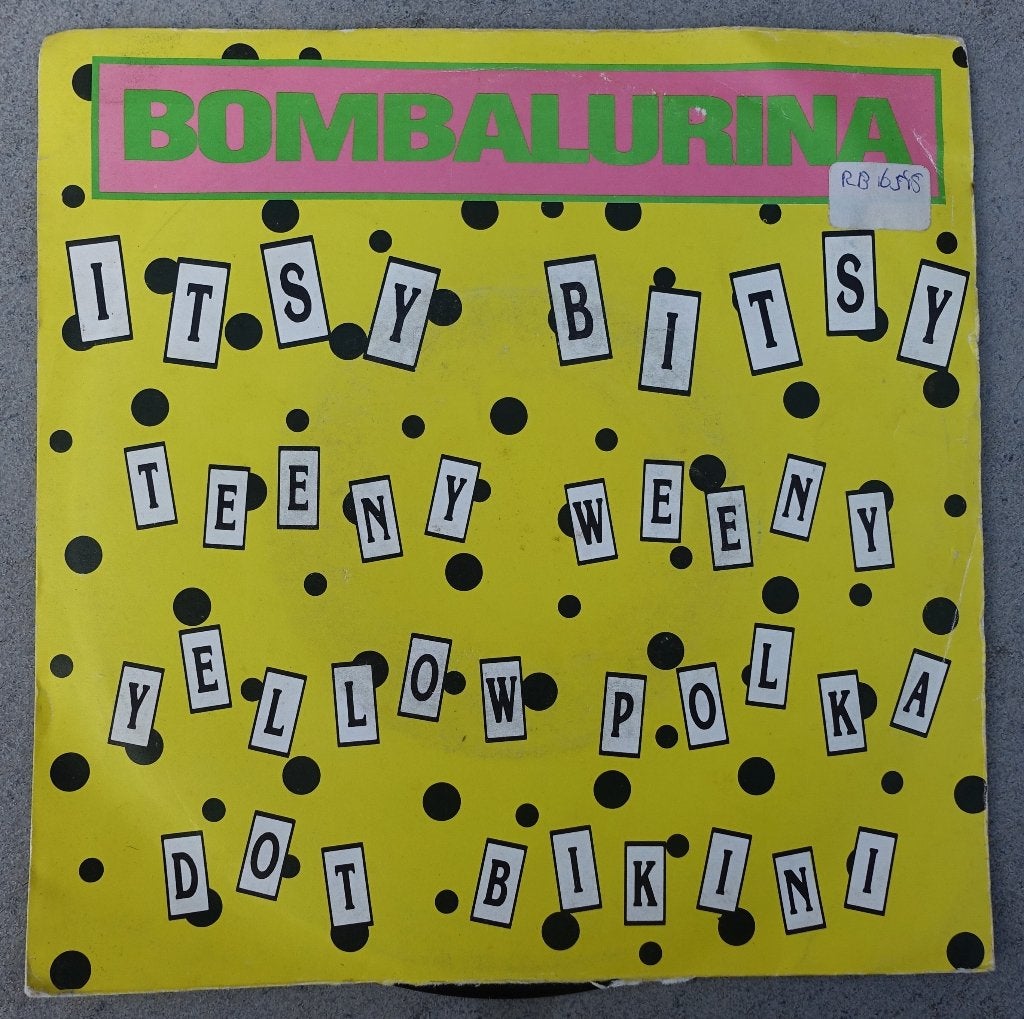 Bombalurina - Itsy Bitsy Teeny Weeny Yellow Polka Dot Bikini, Fotohoes, 7 inch, Ophalen of Verzenden, Zo goed als nieuw
