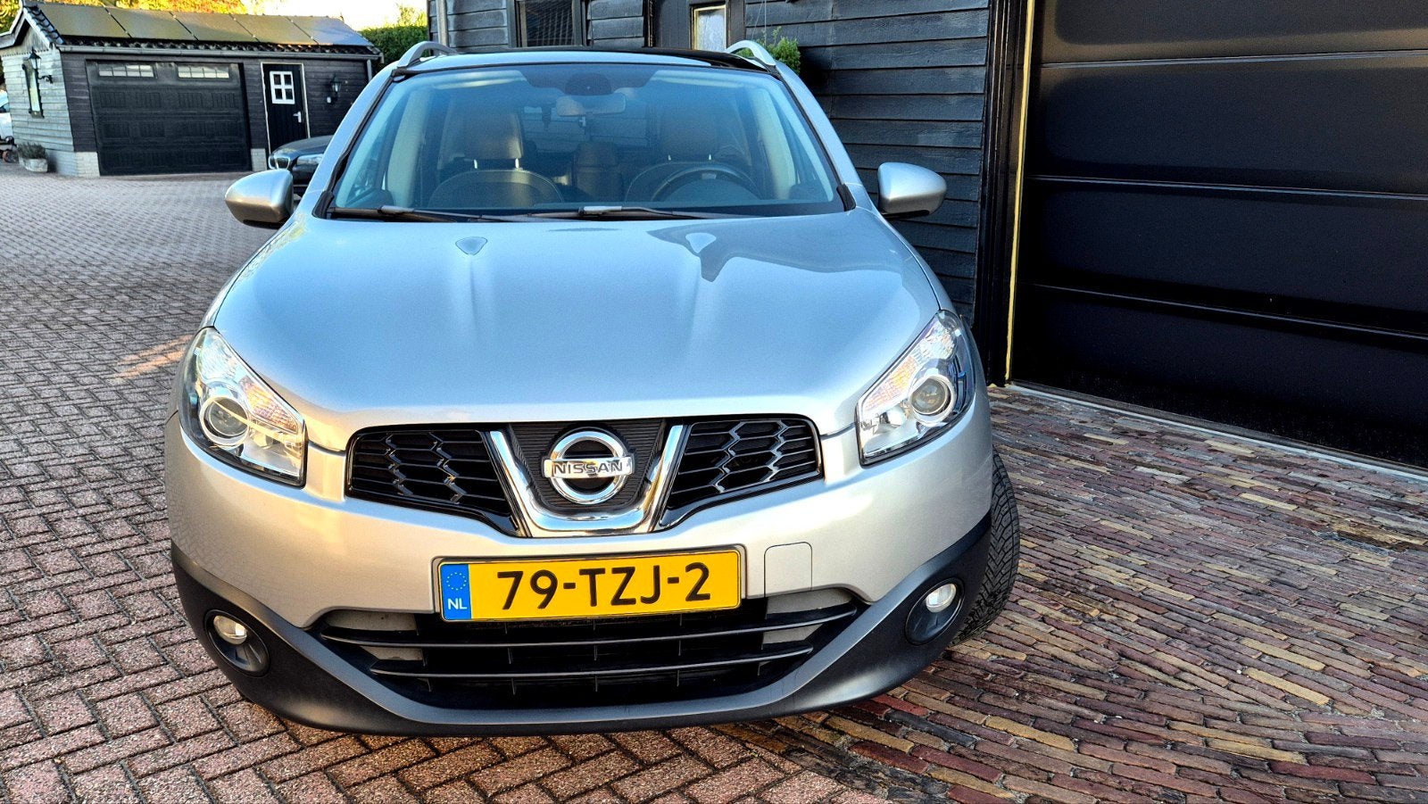 Foto 7 van Nissan Qashqai 1.6 2012 Grijs/Connect Edition/Pano/ Inruil m