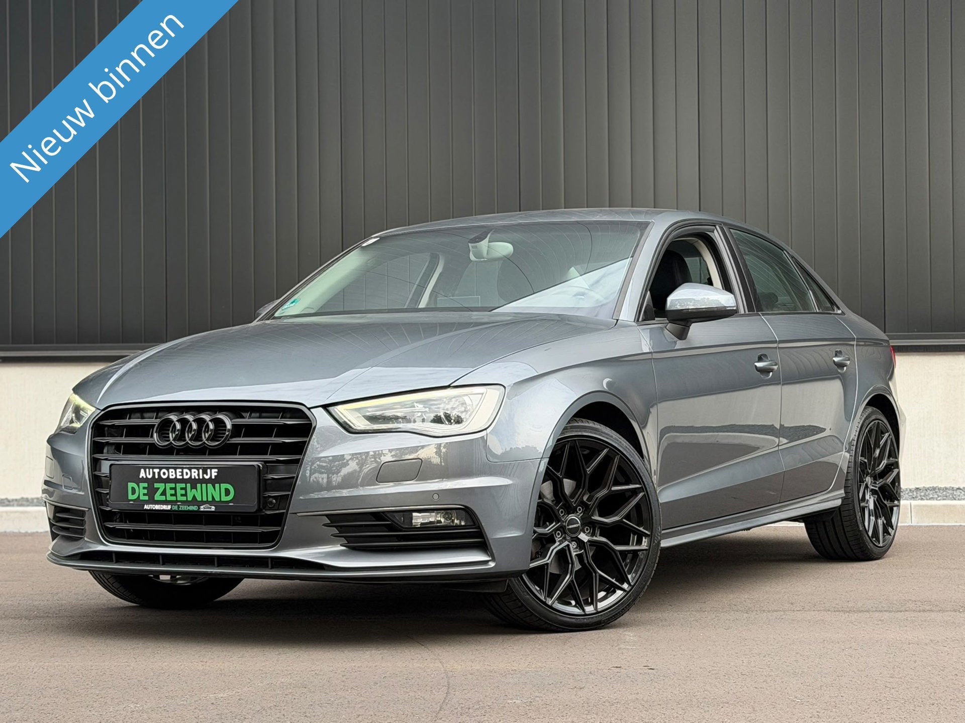 Audi A3 Limousine 1.4 TFSI Ambiente|vol led|Rijklaar, 125 pk, Gebruikt, 4 cilinders, Handgeschakeld