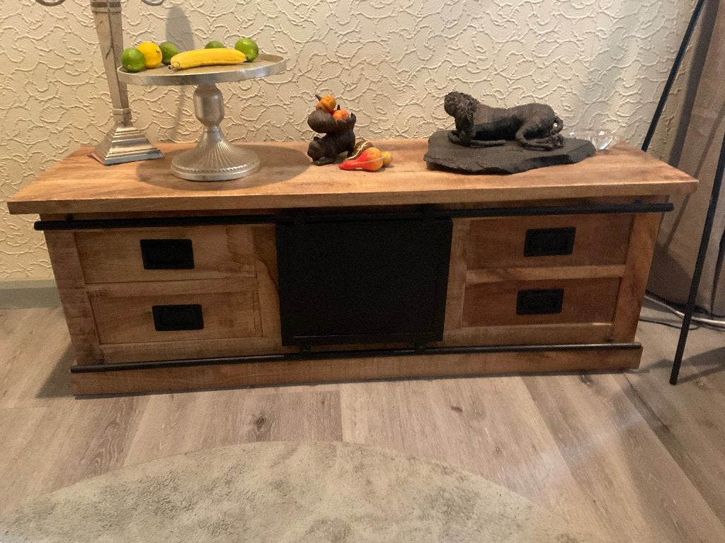 Mangohouten dressoir, Ophalen, 100 tot 150 cm, Zo goed als nieuw, Met lade(s)