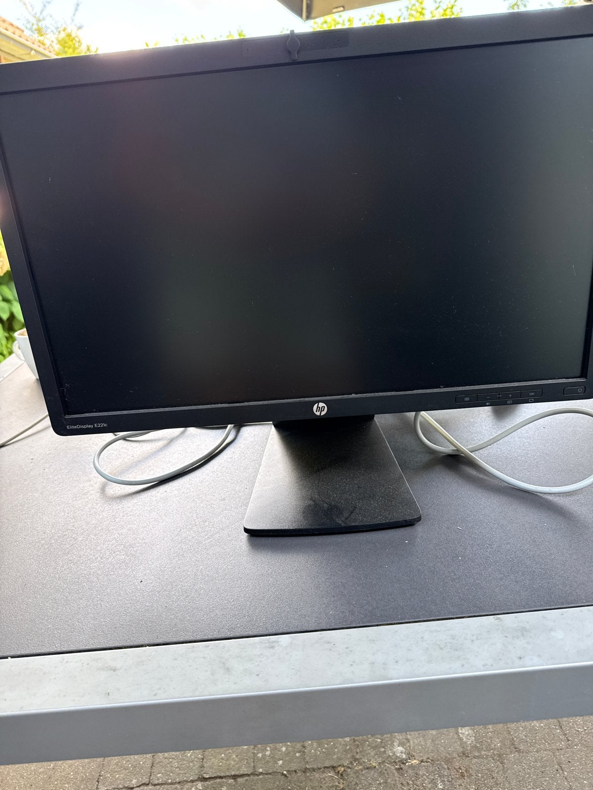 HP EliteDisplay E222 Monitor - Full HD, 21.5 inch, Ophalen, Gebruikt, IPS, In hoogte verstelbaar