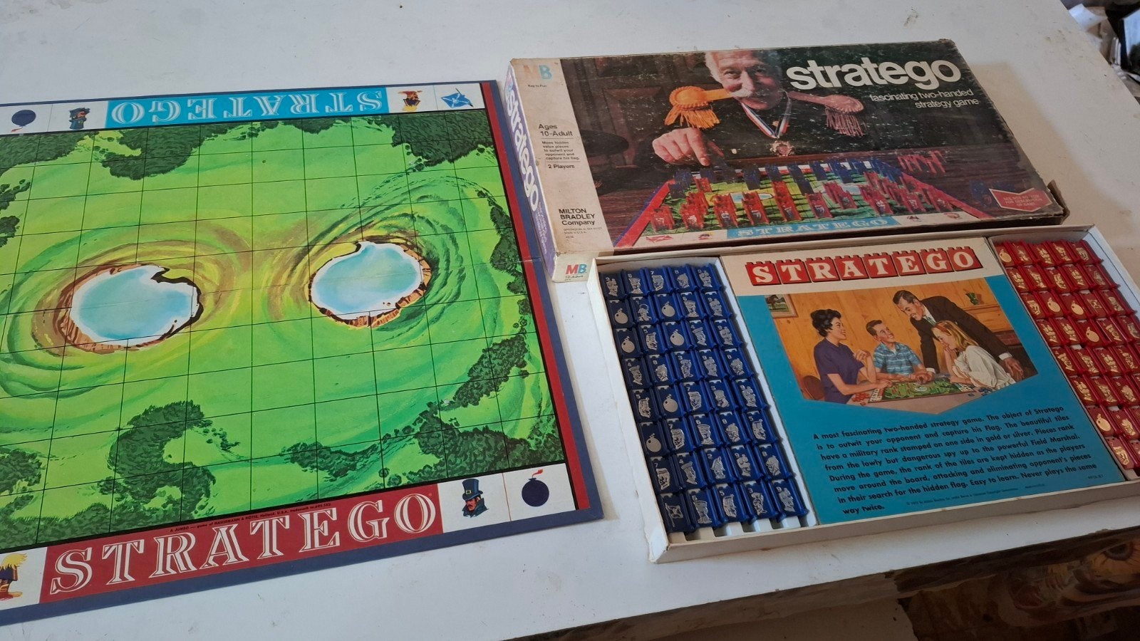 Stratego Bordspel - Klassiek Strategisch Spel, Een of twee spelers, Ophalen of Verzenden, Gebruikt, Milton Bradley Company