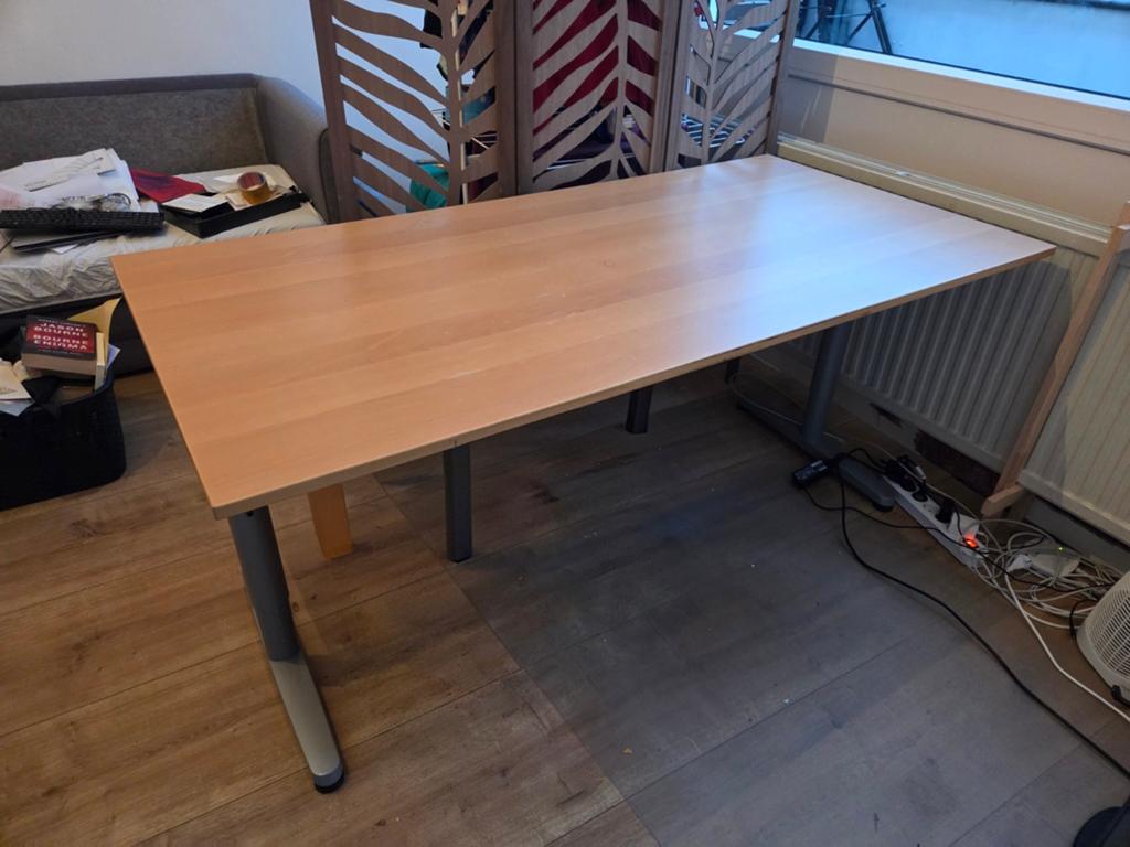 Ruim bureau 160x80cm - Ideaal voor thuiswerk of hobby, Huis en Inrichting, Bureaus, Ophalen, In hoogte verstelbaar, Gebruikt