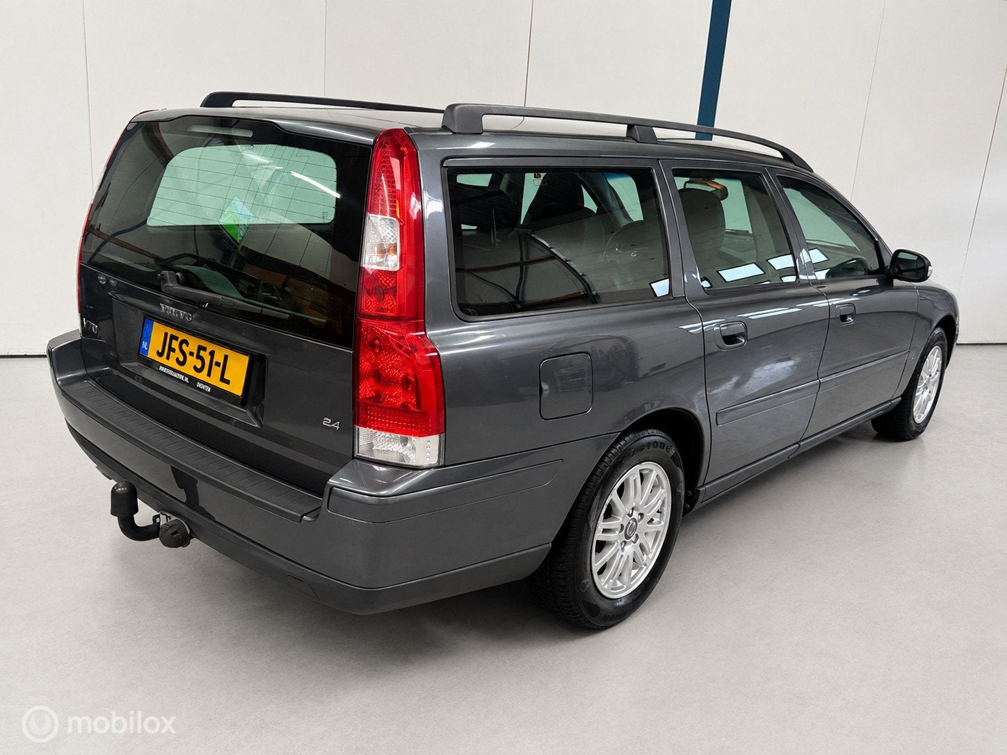 Volvo V70 2.4 Kinetic 170PK / YOUNGTIMER, Auto's, Voorwielaandrijving, Gebruikt, 1470 kg, 170 pk