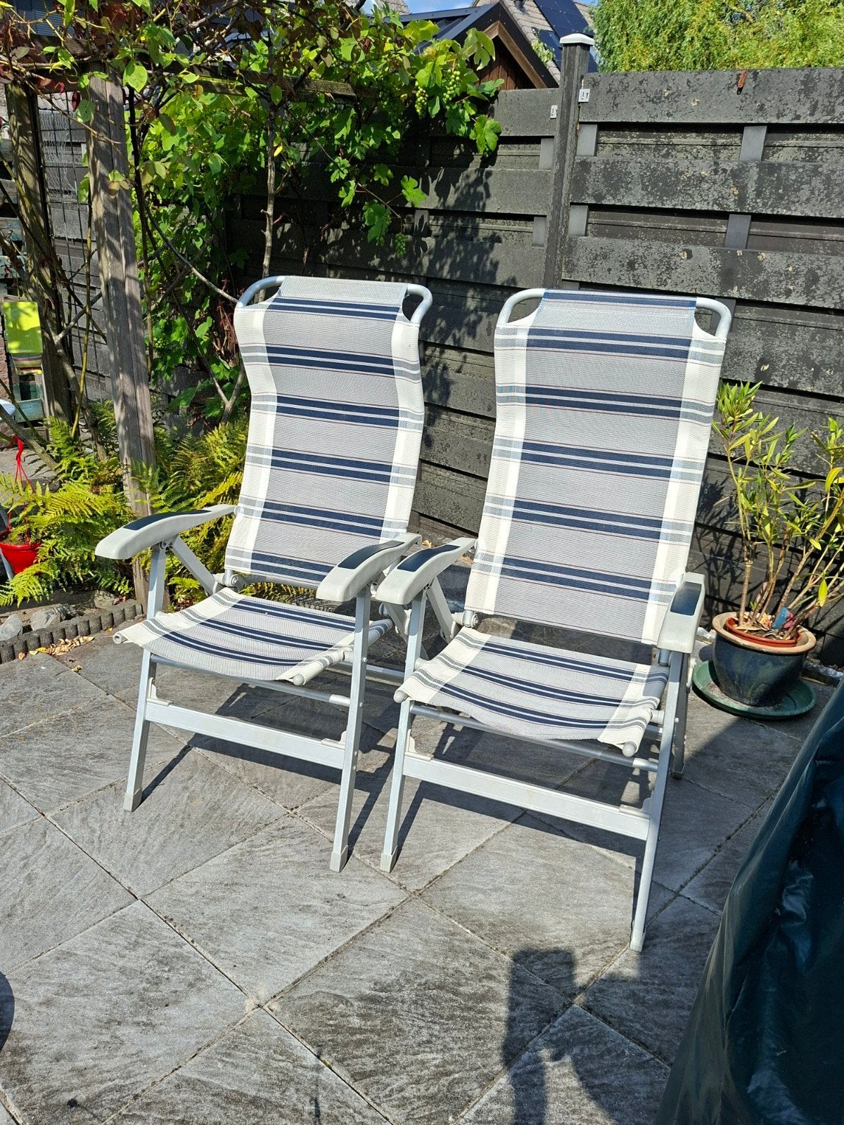 Twee kampeerstoelen, Caravans en Kamperen, Ophalen, Gebruikt, Campingstoel