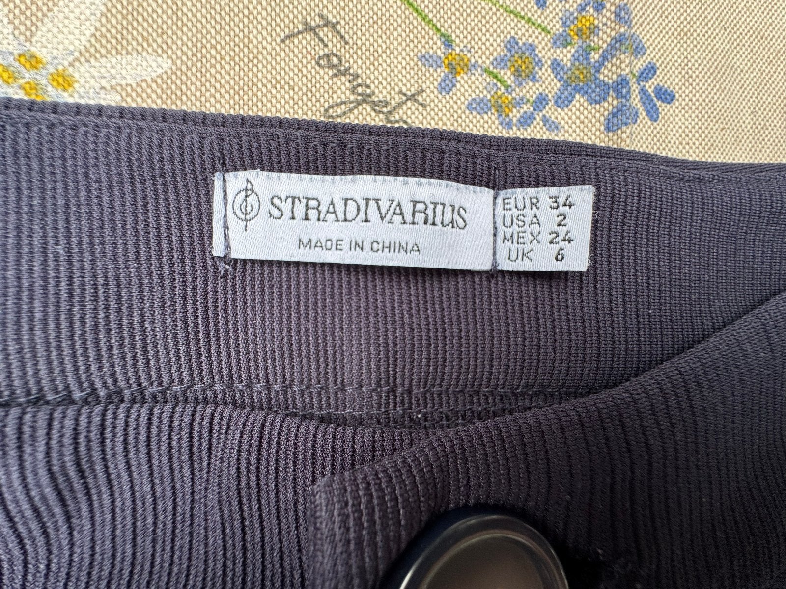 Stradivarius ribbroek met splitjes - Maat 34 (XS), Kleding | Dames, Broeken en Pantalons, Blauw, Nieuw, Ophalen of Verzenden, Maat 34 (XS) of kleiner