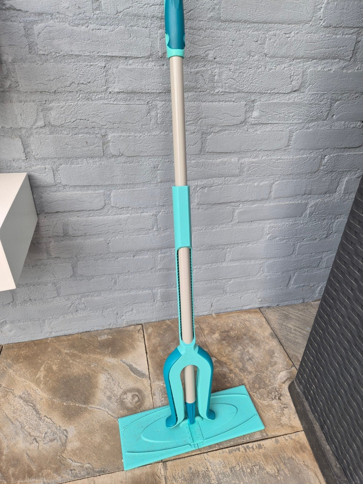 Leifheit Picobello M Micro Duo Mop met 2 nieuwe hoezen, Ophalen of Verzenden, Mop of Dweil
