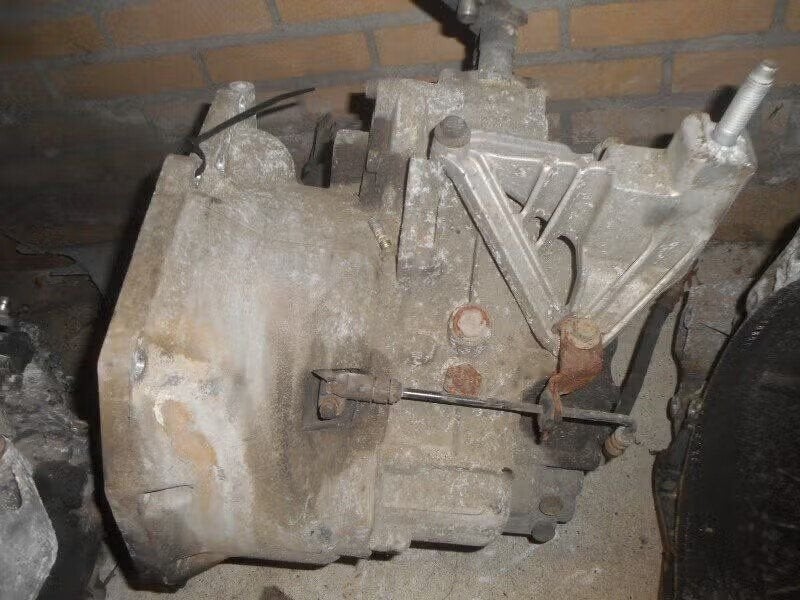 VERSNELLINGSBAK Ford Focus 1 (01-1998/11-2004), Auto-onderdelen, Gebruikt, Ophalen of Verzenden, Henry-Ford-Straße 1 50735 Köln, DE