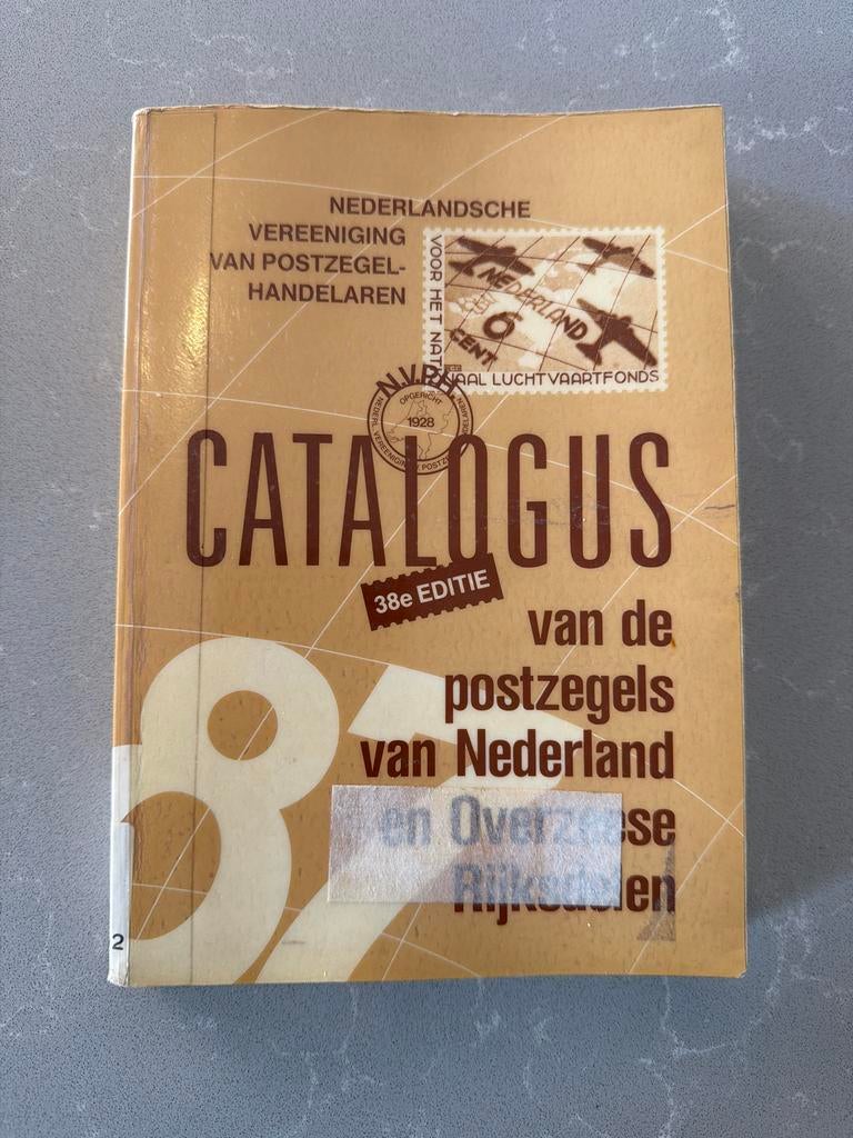 Catalogus postzegels Nederland en Overzeese Rijksdelen 1987, Boeken, Ophalen of Verzenden, Gelezen, Catalogus