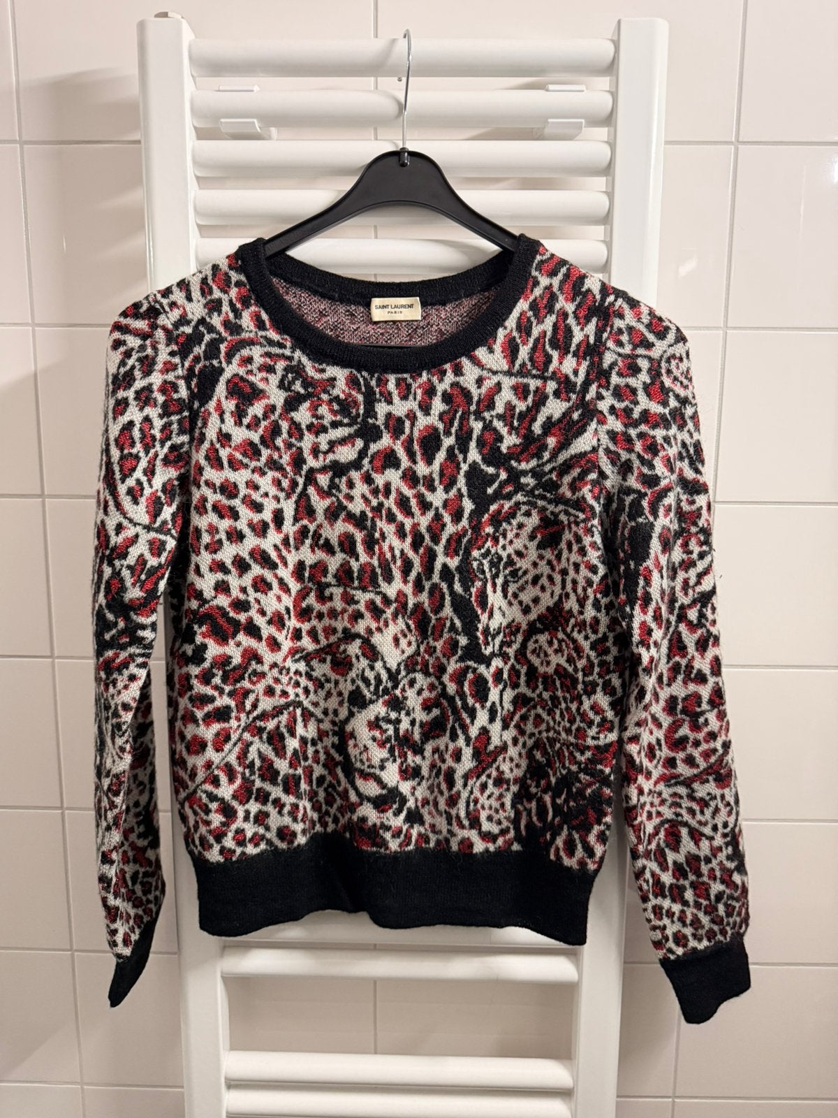 Saint Laurent trui, Kleding | Dames, Huispakken, Ophalen of Verzenden, Zo goed als nieuw, Maat 36 (S), Rood