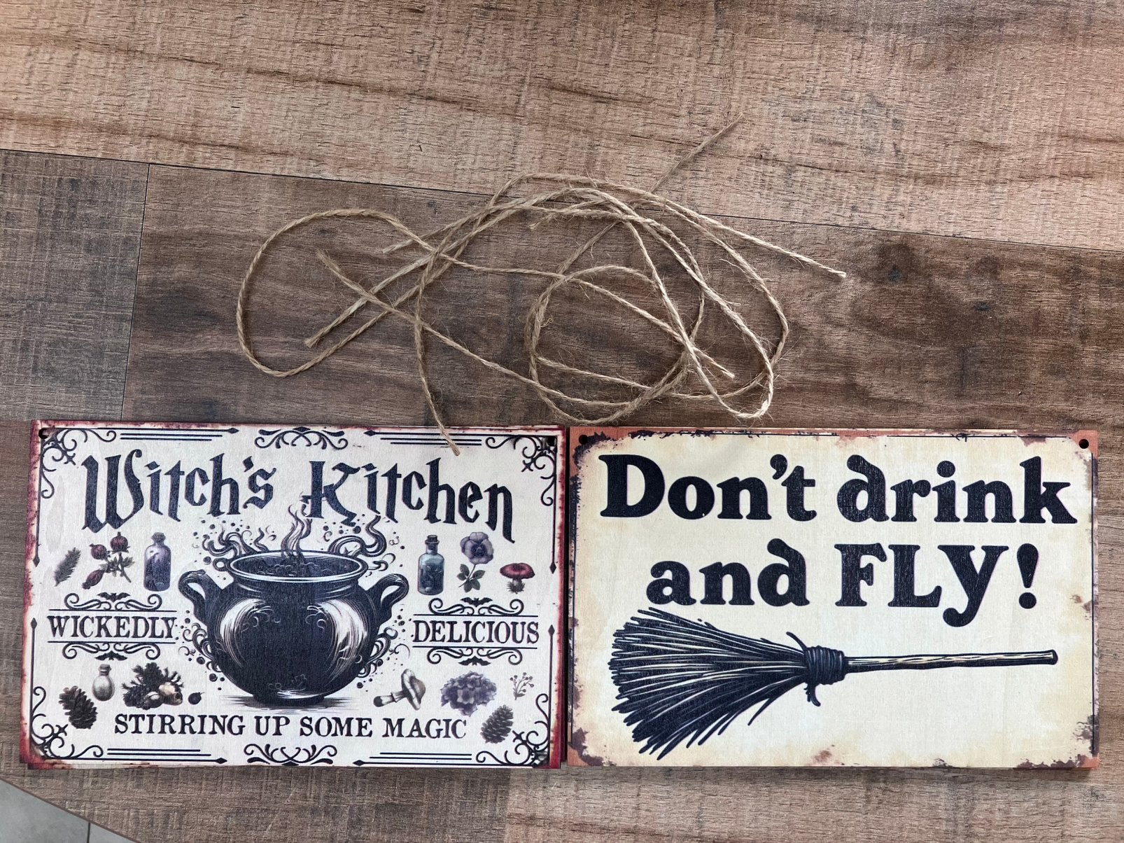 Set van 4 leuke bordjes wandplaatjes heks witch, Huis en Inrichting, Ophalen of Verzenden, Nieuw