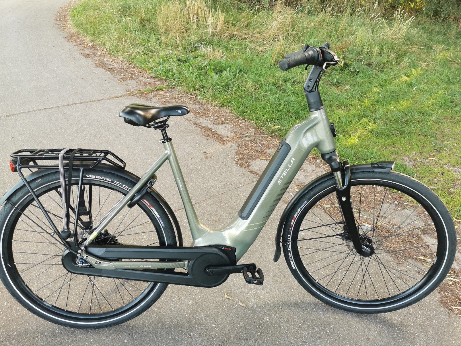 Stella livorno premium mdb 2022 framemaat 55  1100km, Fietsen en Brommers, Elektrische fietsen, Zo goed als nieuw, 51 tot 55 cm