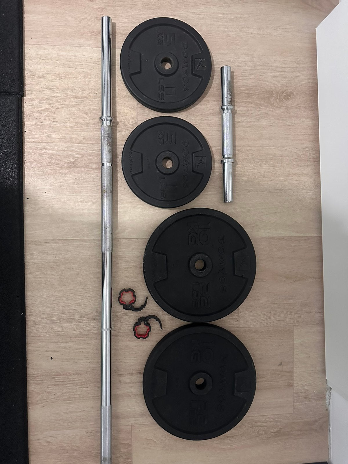 Halterset | Decathlon | Dumbell en barbell met 30kg schijven, Ophalen, Gebruikt, Halterset