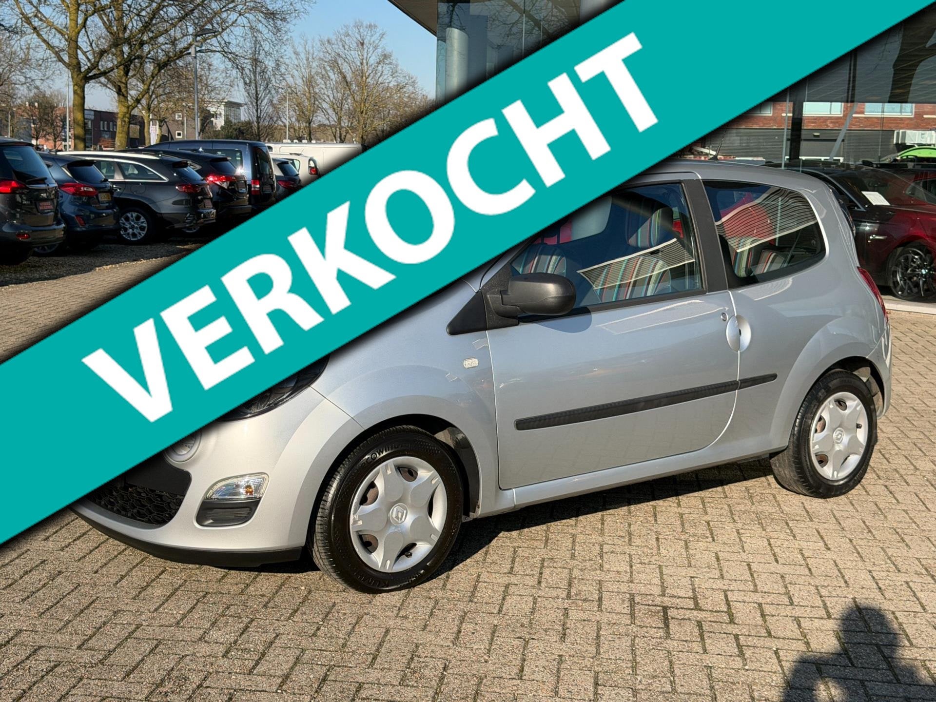 Renault Twingo 1.2 16V Parisienne, Airco, BNluetooth, Radio/, Voorwielaandrijving, Gebruikt, Zwart, 4 cilinders