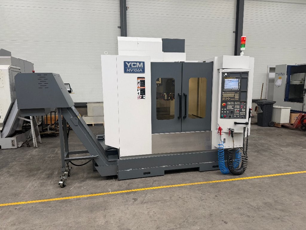 Bewerkingscentrum YCM MV106A, Gebruikt, 1000 mm of meer, Ophalen of Verzenden, Freesbank