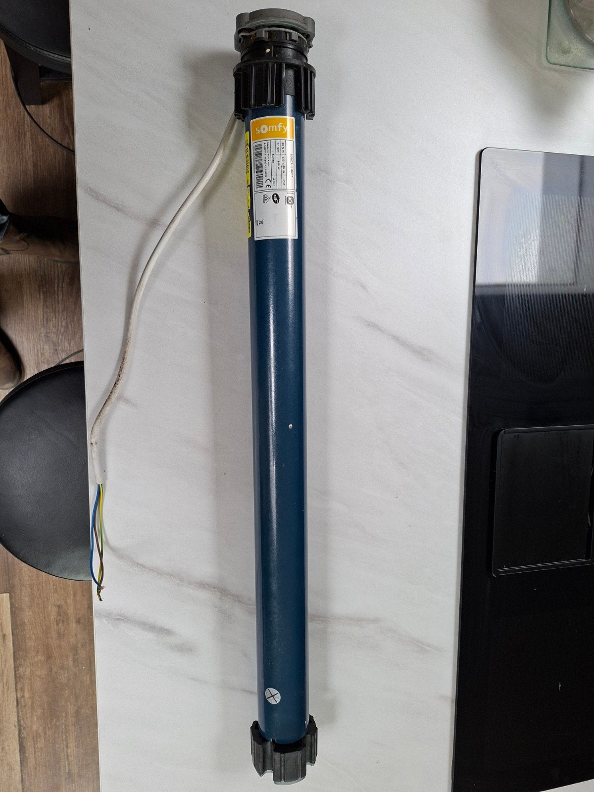 Somfy Sunea IO 85/17 Rolluikmotor met Afstandsbediening, Ophalen, Gebruikt, Minder dan 100 cm, Wit