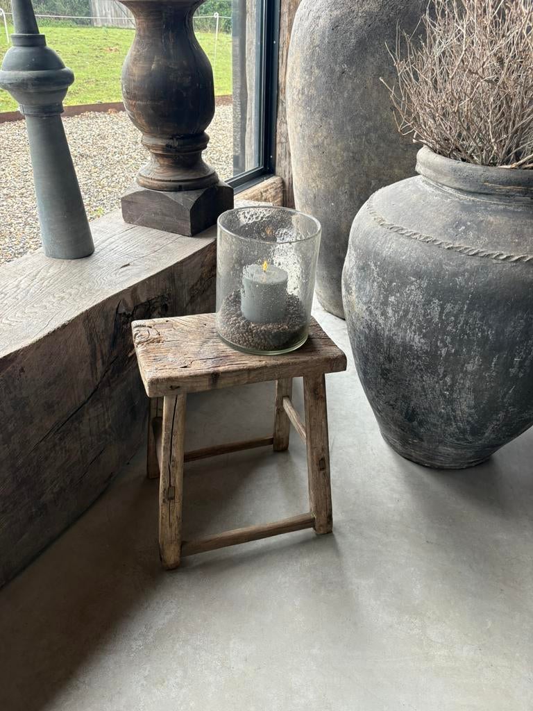 Grote vergrijsd houten kruk krukje krukken landelijk stoer, Ophalen of Verzenden, Nieuw, Hout