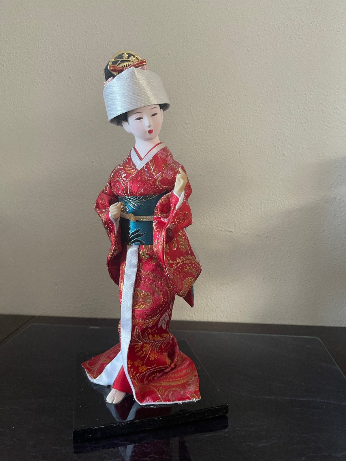 Japanse pop 32 cm in originele klederdracht, Ophalen of Verzenden, Zo goed als nieuw, Pop