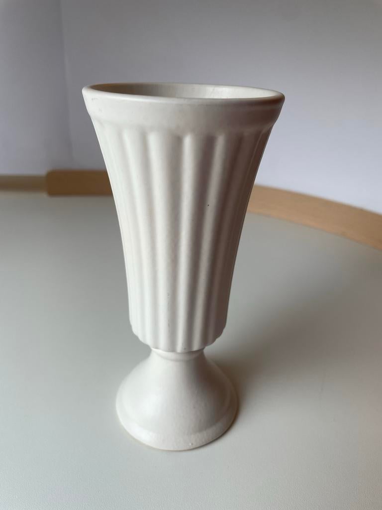 Romeinse stijl vaasje/potje, Ophalen, Gebruikt, Wit, Aardewerk of Porselein
