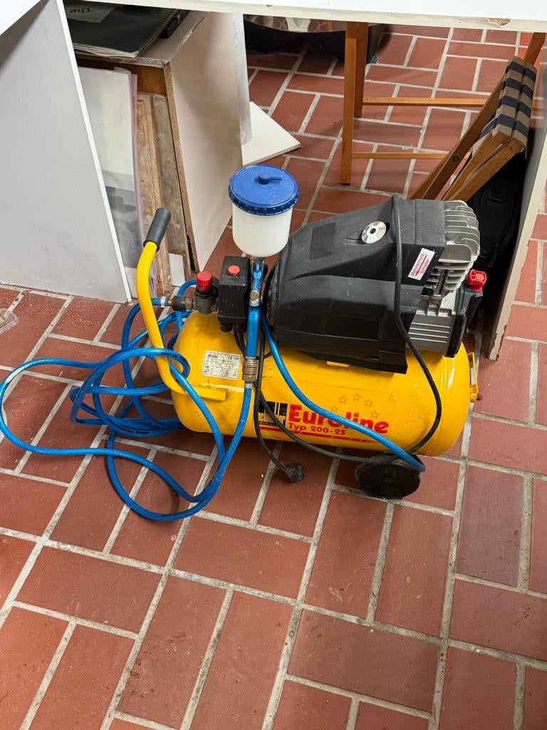 Luchtcompressor met spuitcabine voor keramiek (airbrush), Ophalen, Gebruikt