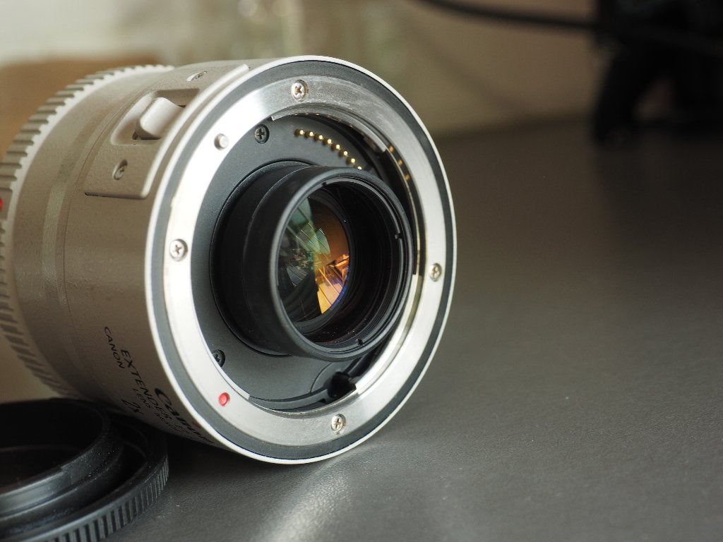 Canon extender 2x II, Canon, Ophalen of Verzenden, Zo goed als nieuw, Beschermhoes/tas