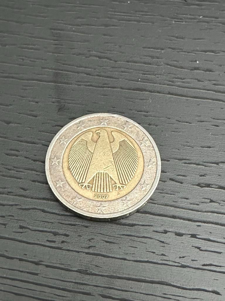 2 Euro munt Duitsland 2002 with J, Postzegels en Munten, Munten | Europa | Euromunten, Ophalen of Verzenden, Duitsland, 2 euro