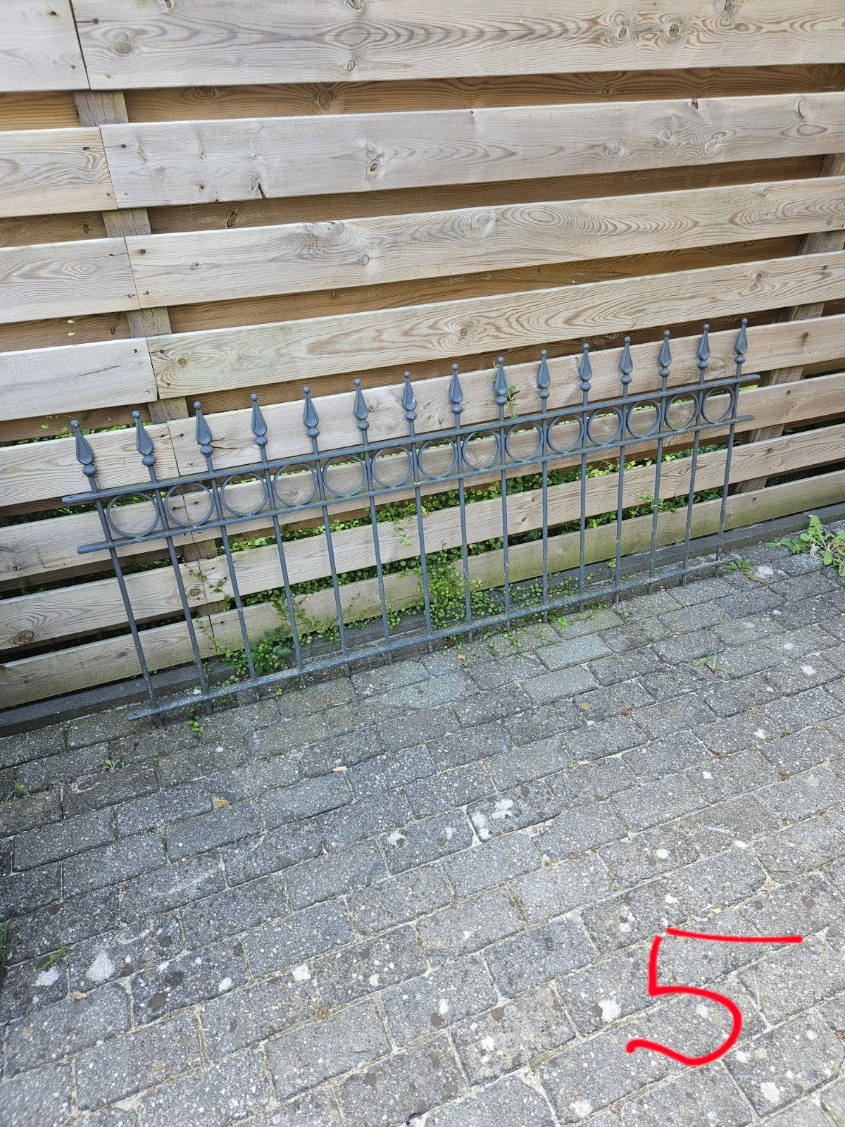 Sierhekwerk - grijs metalen hekwerk met decoratieve punten, Ophalen, Gebruikt, IJzer, Sierhekwerk