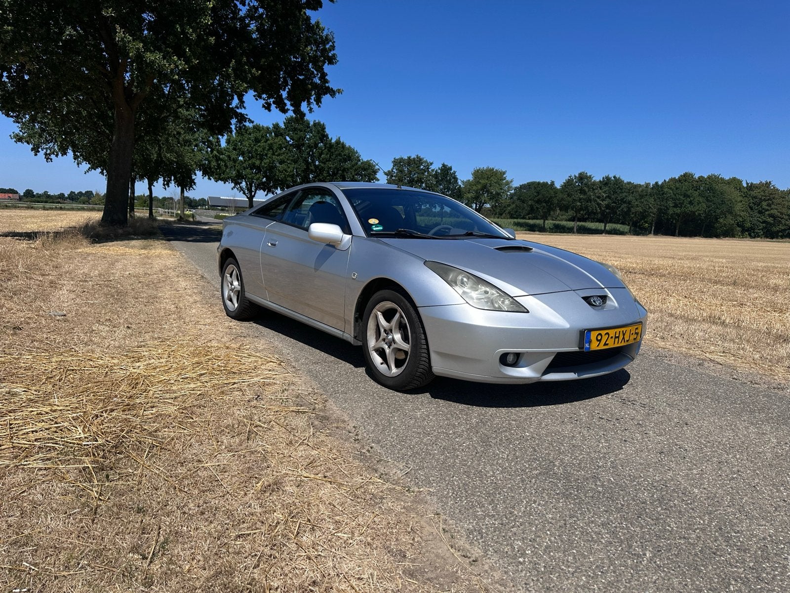 Toyota Celica 1.8 16V Vvti 2000 Grijs (2005 motorblok), Auto's, Toyota, 1794 cc, 4 stoelen, 49 €/maand, Leder