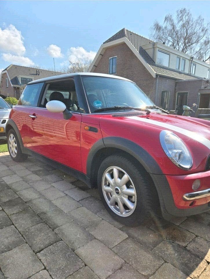 Mini 1.6 16V ONE 2003 Rood, Auto's, Mini, Voorwielaandrijving, Zwart, 4 cilinders, Origineel Nederlands