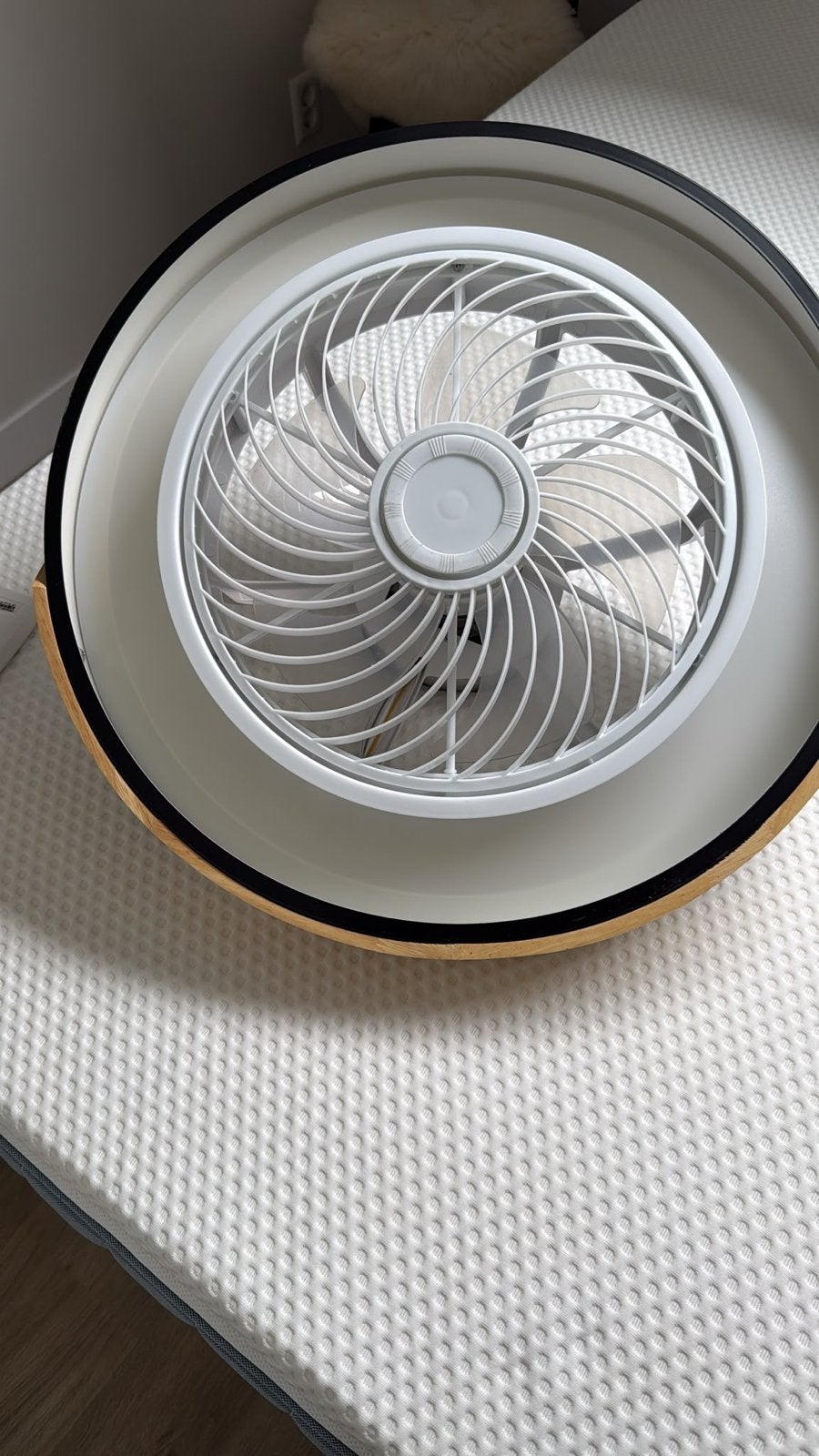 Moderne plafondlamp met geïntegreerde ventilator, Ophalen of Verzenden, Ventilator met afstandsbediening, Zo goed als nieuw, Plafondventilator