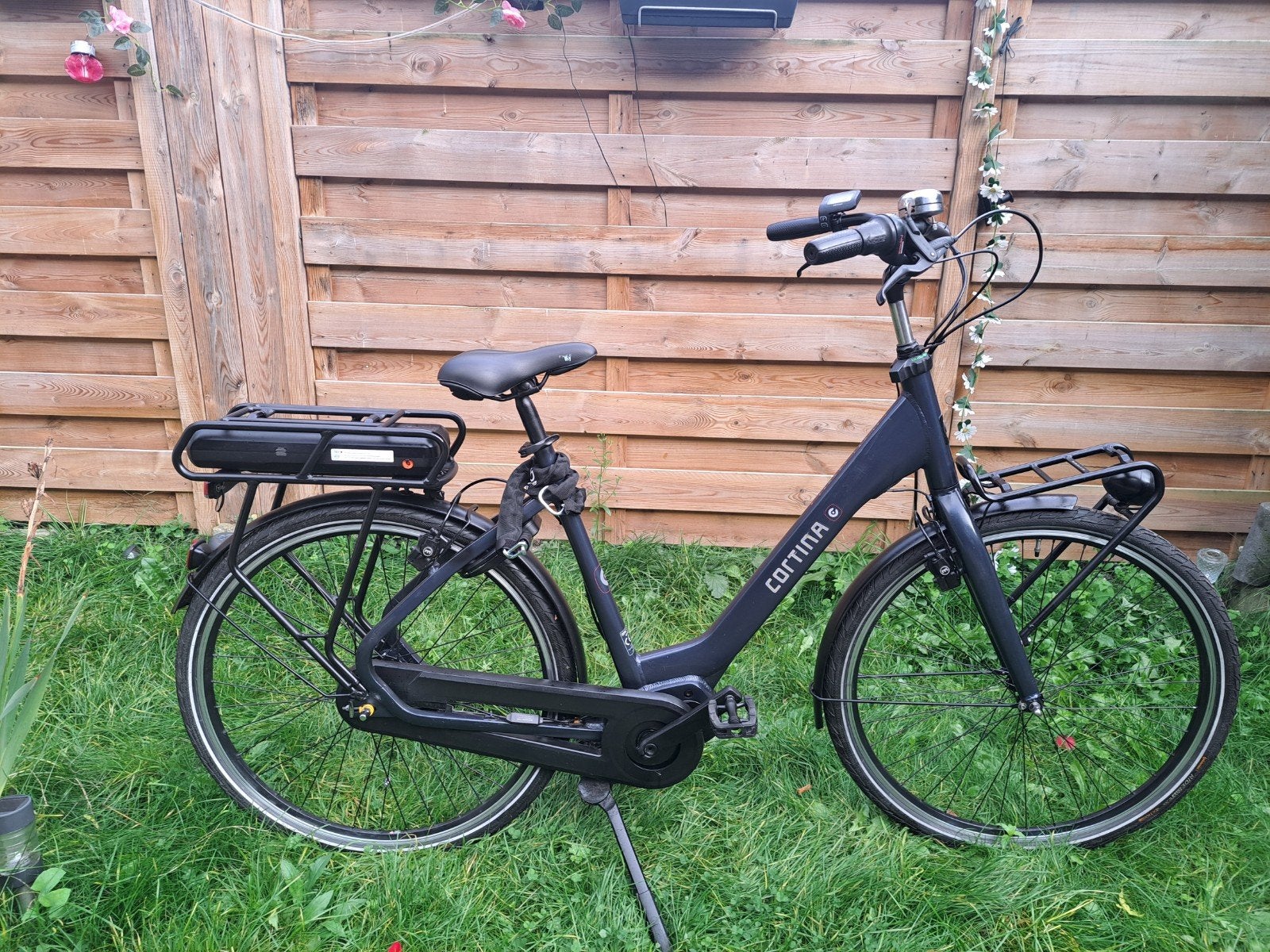 cortina camnon57cm 28ing 8 versnellingen, Ophalen, Zo goed als nieuw, Cortina, 50 km per accu of meer
