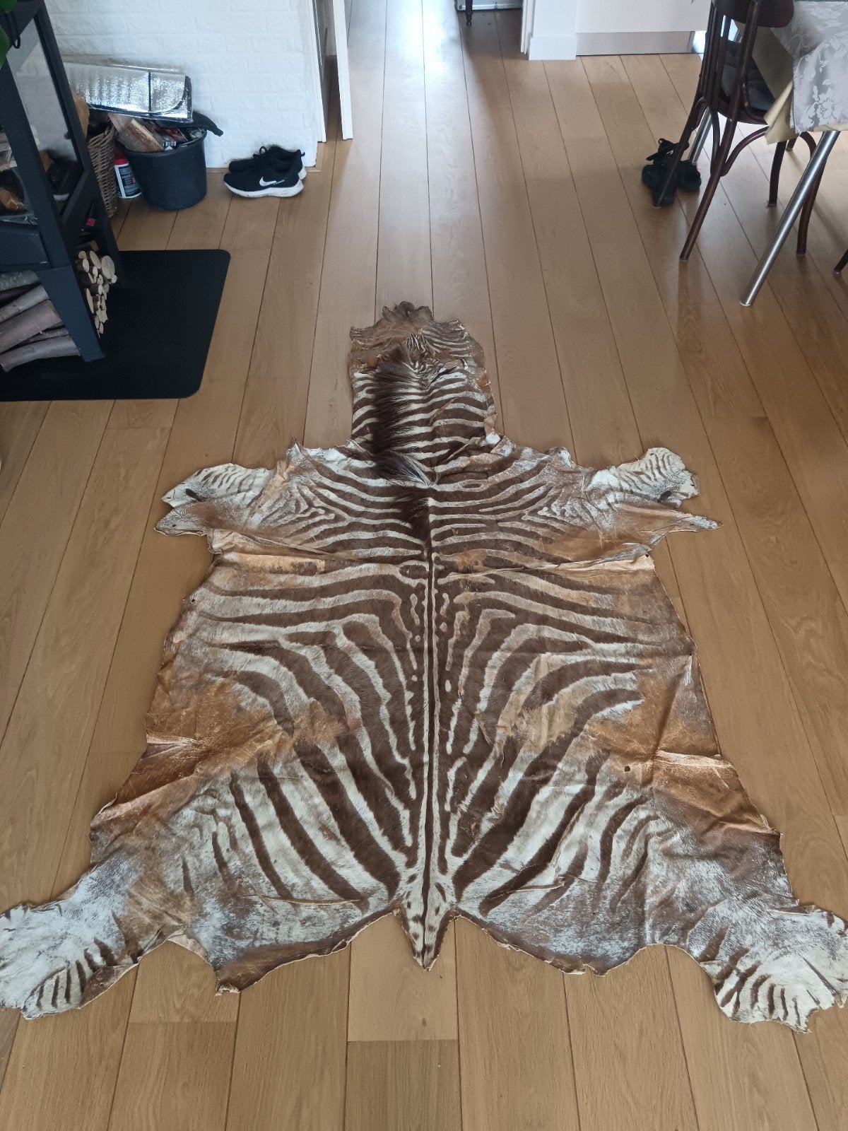 Zebrahuid vloerkleed - Uniek en decoratief, Gebruikt, 100 tot 150 cm, Ophalen of Verzenden, Exotisch, Natuurlijk, Modern